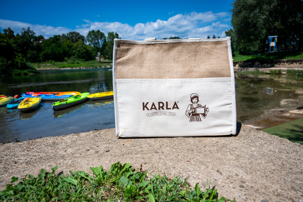 Nagradni natječaj "KARLA na kupalištu"